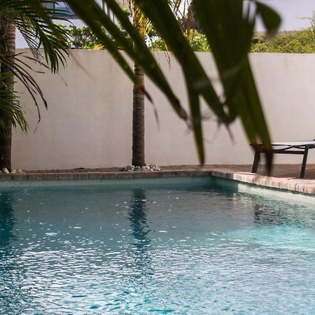 Major. Suites Curacao Willemstad Exterior photo